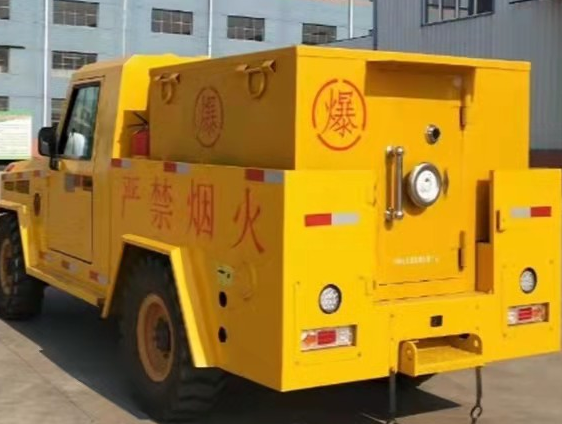黎城凯龙爆破器材运输车：保障爆破任务的安全运行